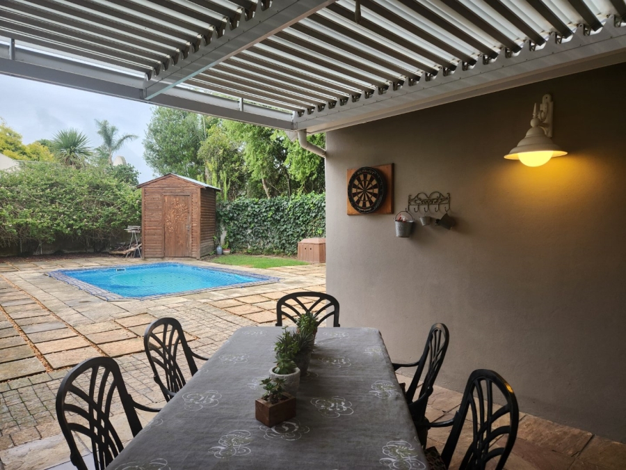 3 Bedroom Property for Sale in Denver Park Western Cape